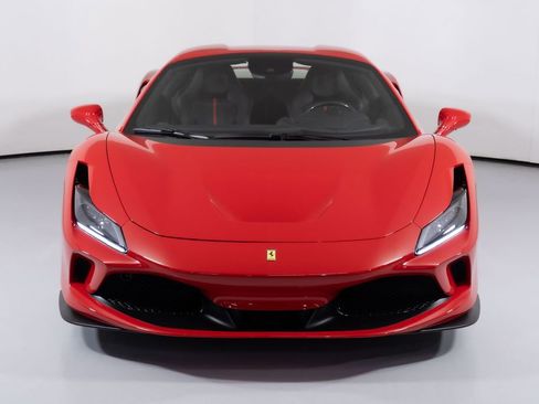 Used 2021 Ferrari F8 Tributo Base image 8