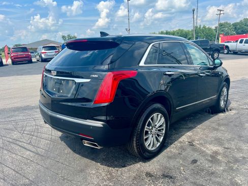 Used 2018 Cadillac XT5 Luxury w/ Driver Awareness Package FWD image 5
