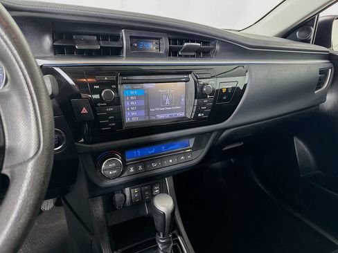 Used 2016 Toyota Corolla LE Premium image 16