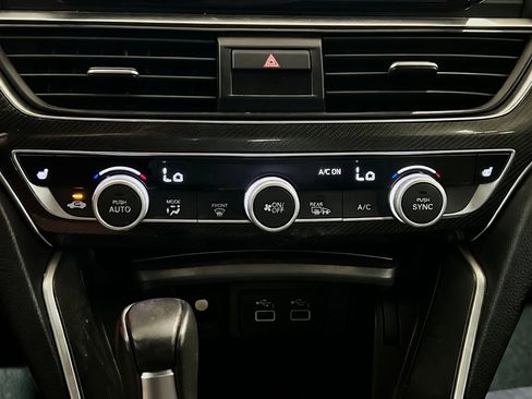 Used 2022 Honda Accord Sport Special Edition image 11