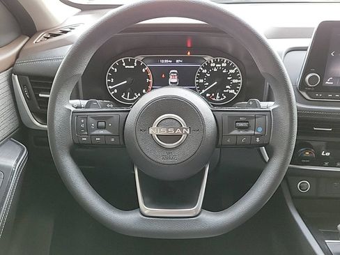 Used 2023 Nissan Rogue SV AWD/4WD image 14