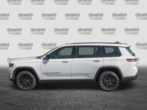 Used 2024 Jeep Grand Cherokee L Altitude AWD/4WD image 6