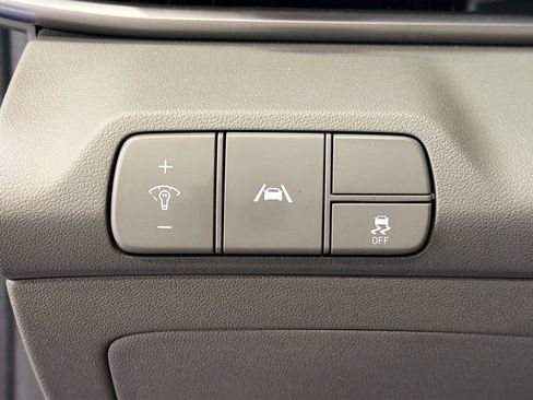 Used 2023 Hyundai Elantra SEL FWD image 10