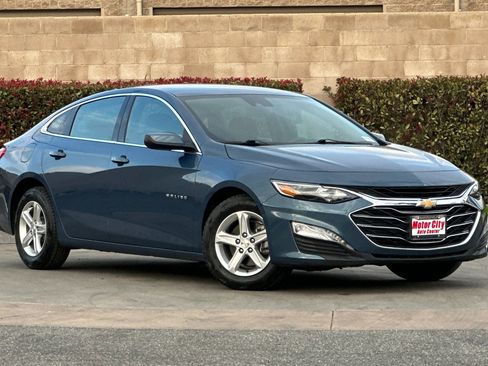 Certified 2024 Chevrolet Malibu LT image 2