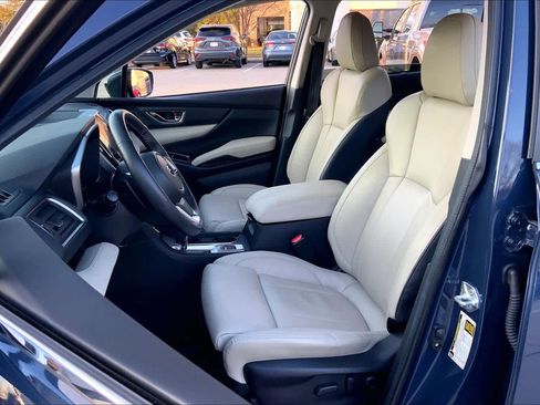 Used 2024 Subaru Ascent Limited image 7