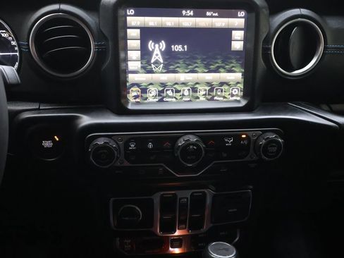 Used 2023 Jeep Wrangler Unlimited Rubicon 4xe w/ Cold Weather Group AWD/4WD image 22