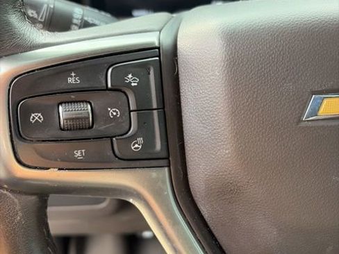 Used 2022 Chevrolet Tahoe LT w/ Luxury Package AWD/4WD image 18