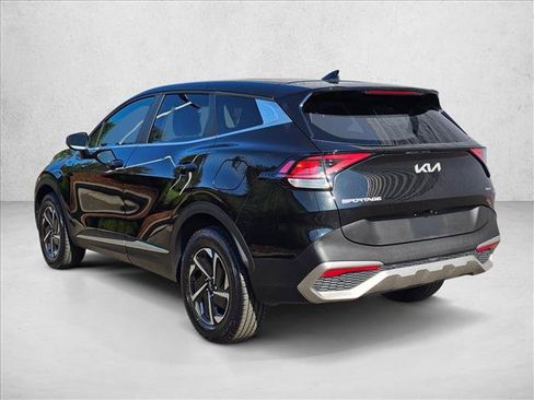 Used 2023 Kia Sportage LX AWD/4WD image 7