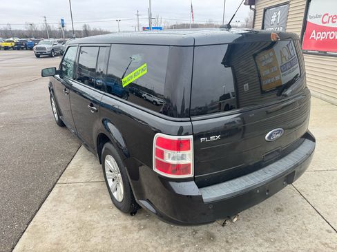 Used 2011 Ford Flex SE image 7