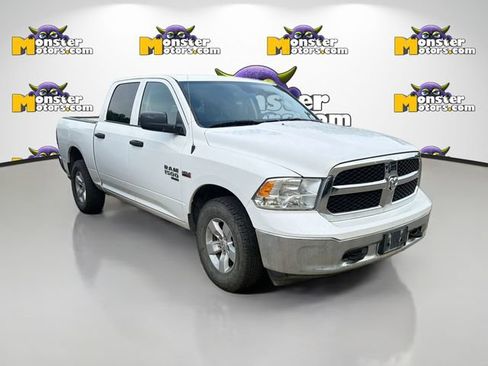 Used 2023 RAM 1500 Classic SLT w/ Protection Group AWD/4WD image 3