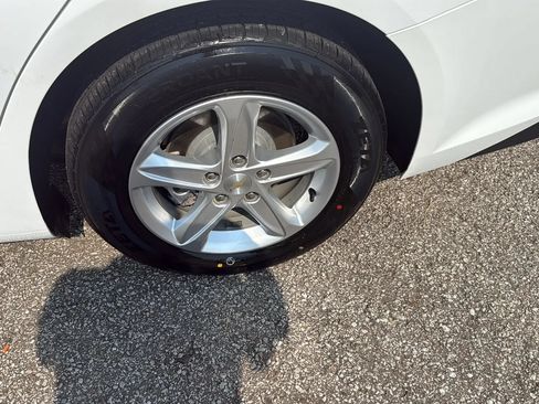 Used 2023 Chevrolet Malibu LS w/ Driver Confidence Package FWD image 10