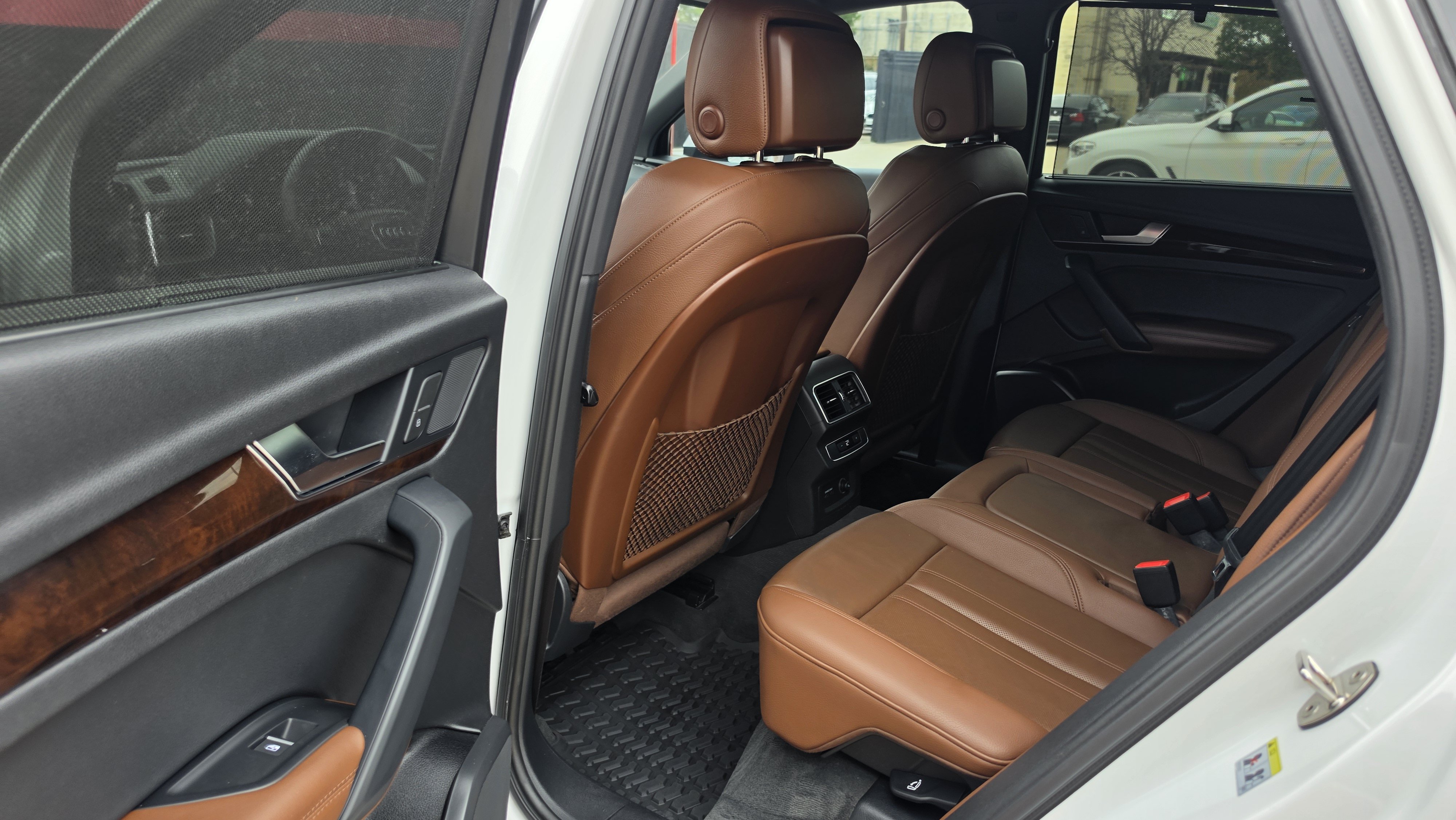 Used 2019 Audi Q5 2.0T Premium Plus w/ Premium Plus Package AWD/4WD image 21