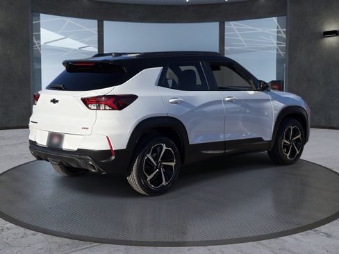 Certified 2023 Chevrolet TrailBlazer RS w/ Convenience Package FWD image 6