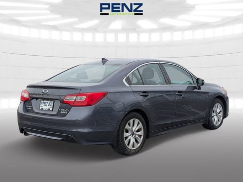 Used 2017 Subaru Legacy 2.5i Premium image 7