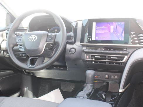 Used 2026 Toyota Camry LE FWD image 21