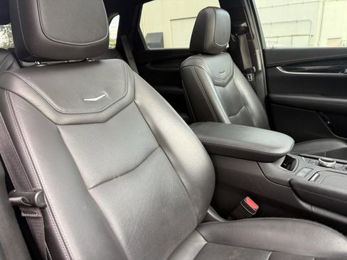 Used 2020 Cadillac XT5 Premium Luxury AWD/4WD image 9