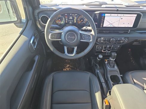 Used 2024 Jeep Wrangler Sahara w/ Technology Group image 15