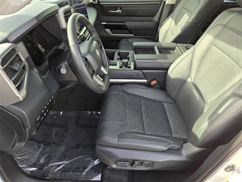 Used 2023 Toyota Tundra Limited image 10