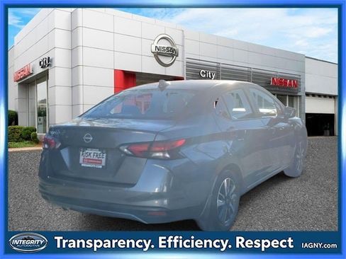 Certified 2025 Nissan Versa SV w/ Trunk Package image 6