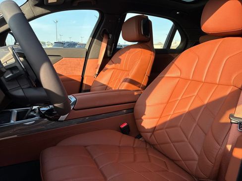 New 2027 BMW 740i xDrive w/ Executive Package AWD/4WD image 12