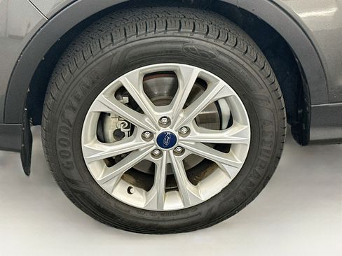 Used 2017 Ford Escape SE AWD/4WD image 33
