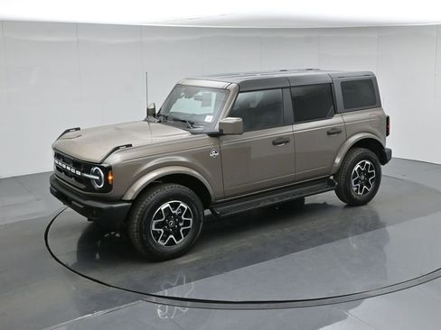 Certified 2026 Ford Bronco Outer Banks AWD/4WD image 46