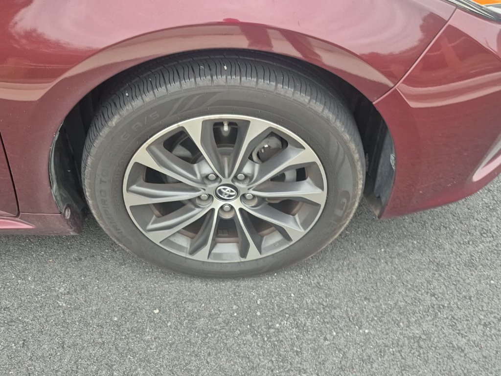 Used 2016 Toyota Avalon XLE Plus FWD image 9