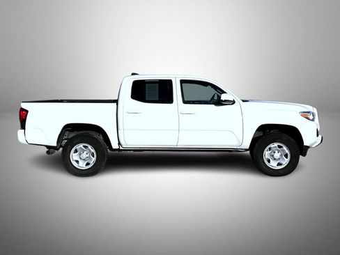 Used 2023 Toyota Tacoma SR image 4