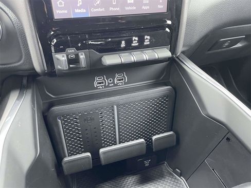 New 2026 RAM 1500 4x4 Crew Cab image 55