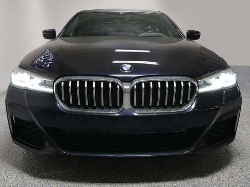 Used 2021 BMW 540i xDrive w/ Executive Package image 2