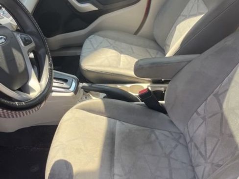 Used 2012 Ford Fiesta SE FWD image 14
