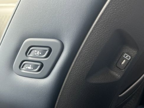 New 2026 Kia Carnival SX FWD image 41
