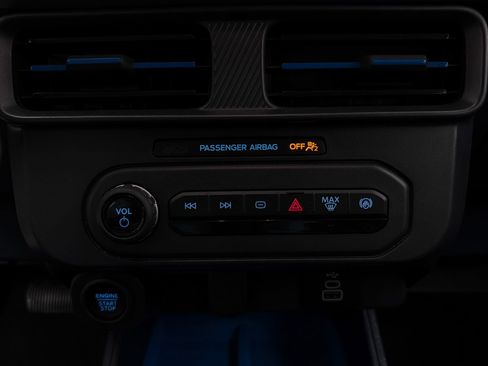 Used 2025 Ford Maverick XLT w/ XLT Luxury Package FWD image 21