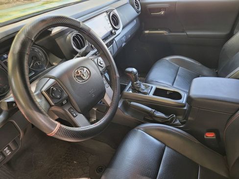 Used 2022 Toyota Tacoma TRD Pro AWD/4WD image 18