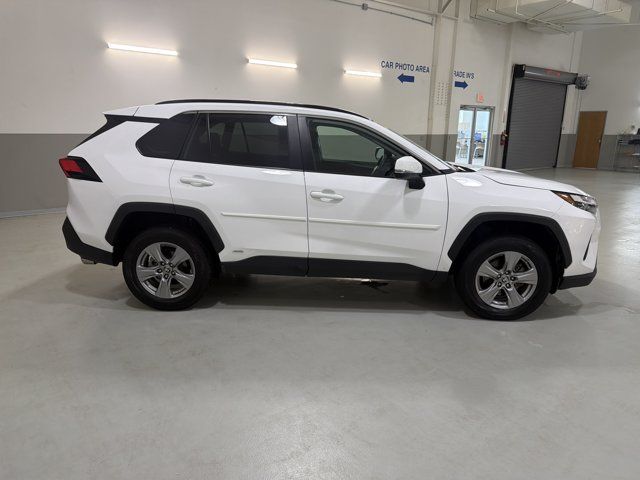 Used 2024 Toyota RAV4 LE AWD/4WD image 10