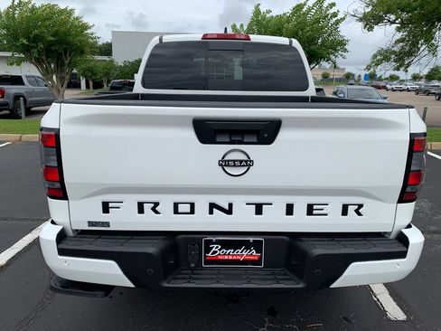 New 2026 Nissan Frontier SV w/ All-Weather Content Package RWD image 4