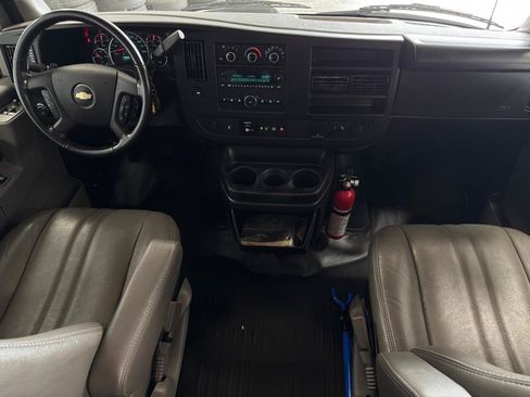 Used 2023 Chevrolet Express 3500 LS RWD image 4