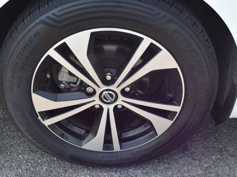 Used 2020 Nissan Sentra SV FWD image 40