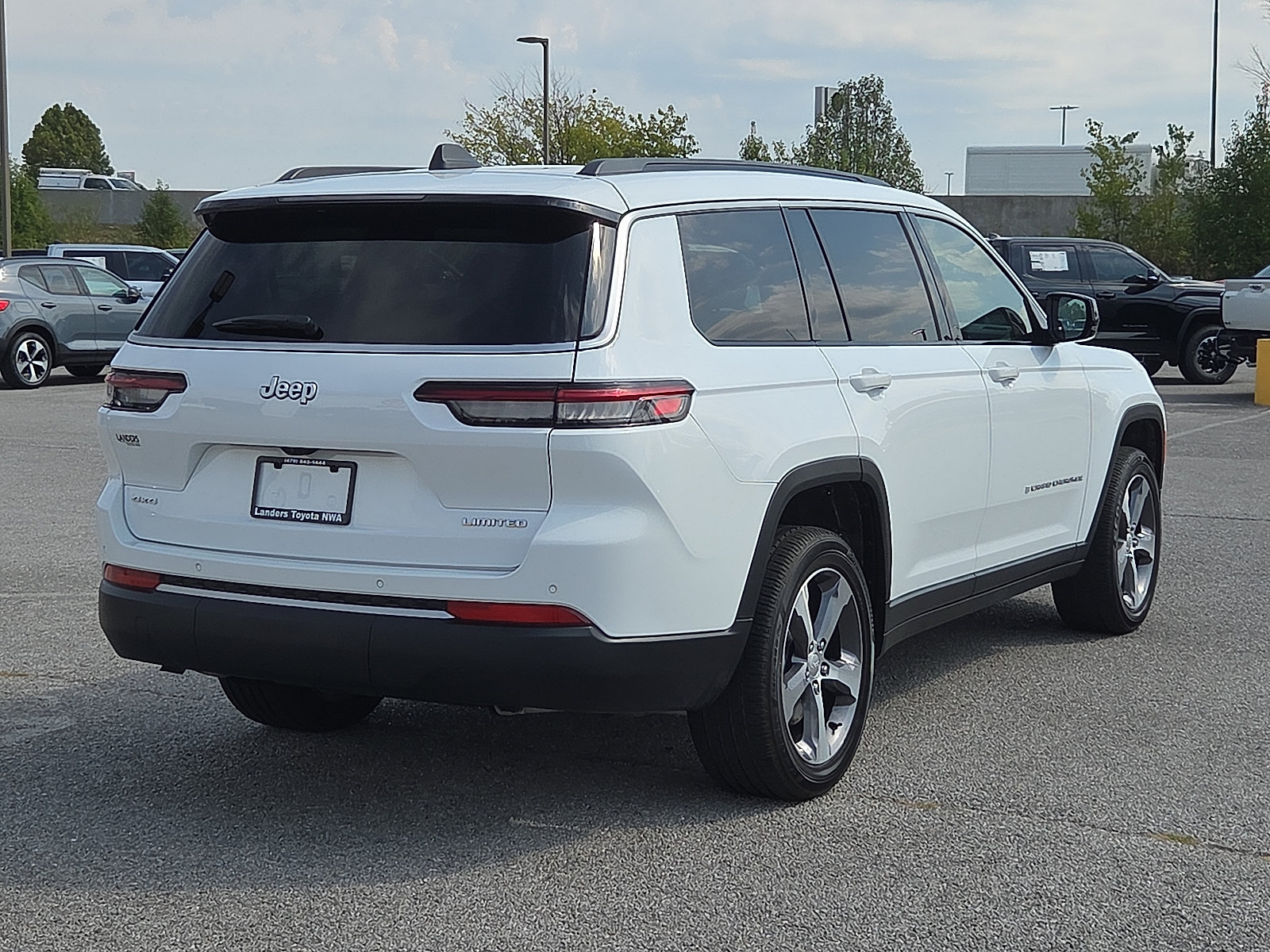 Used 2026 Jeep Grand Cherokee L Limited w/ Trailer Tow Package AWD/4WD image 5