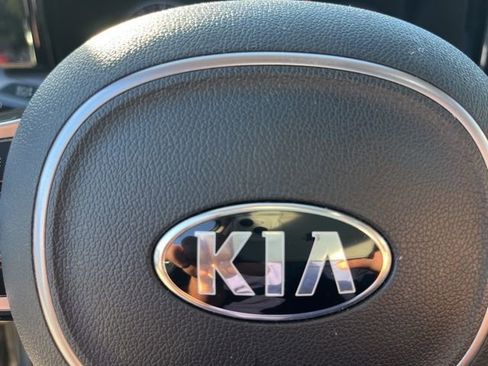 Used 2021 Kia Sorento SX image 33