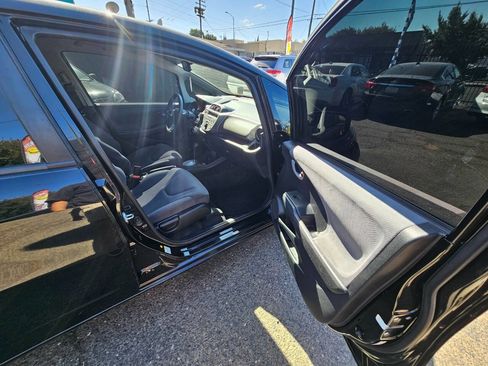 Used 2012 Honda Fit image 15