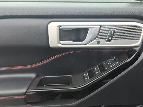 Certified 2022 Ford Explorer ST-Line w/ Class IV Trailer Tow Package image 14