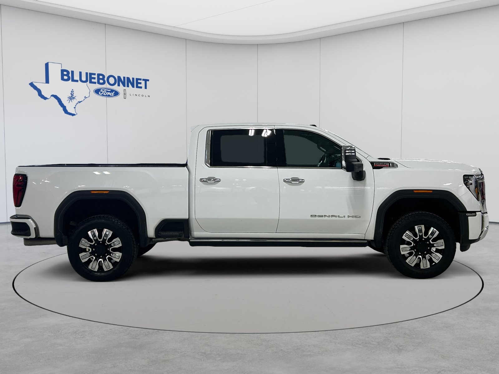 Used 2026 GMC Sierra 2500 Denali w/ Denali Reserve Package AWD/4WD image 4