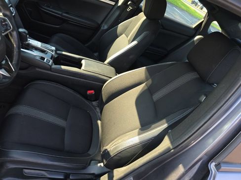 Used 2019 Honda Civic Sport image 11