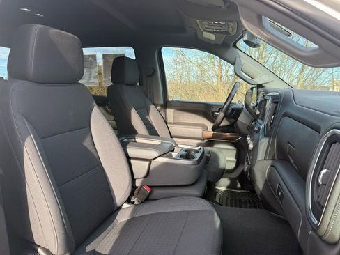 Used 2021 Chevrolet Silverado 1500 LT image 24