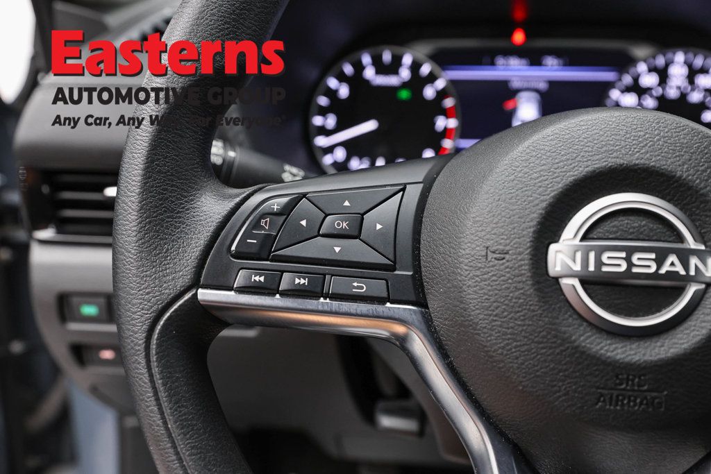 Used 2024 Nissan Sentra SV FWD image 15