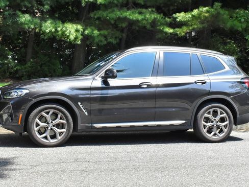 Used 2023 BMW X3 xDrive30i AWD/4WD image 3