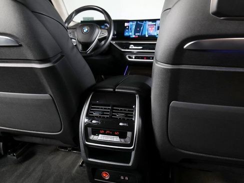 Used 2023 BMW X7 xDrive40i w/ Premium Package AWD/4WD image 24