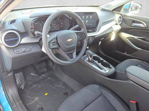 New 2026 Chevrolet Trax LS w/ LS Convenience Package image 3