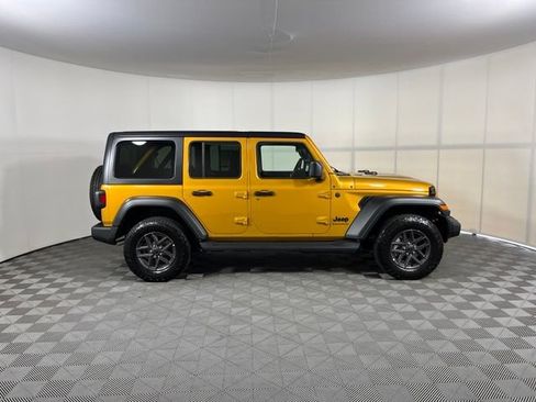 Used 2026 Jeep Wrangler Unlimited Sport AWD/4WD image 8